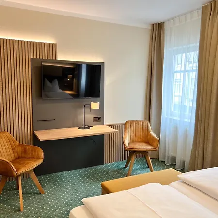 מלון Stadthotel Muenze