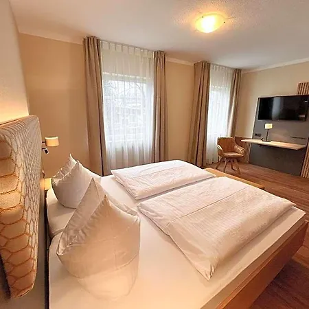 מלון Stadthotel Muenze 3*