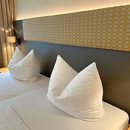 מלון Stadthotel Muenze באד מרגנטהיים