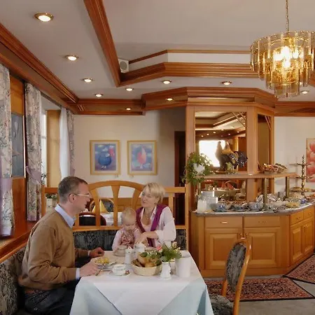 מלון Stadthotel Muenze 3*